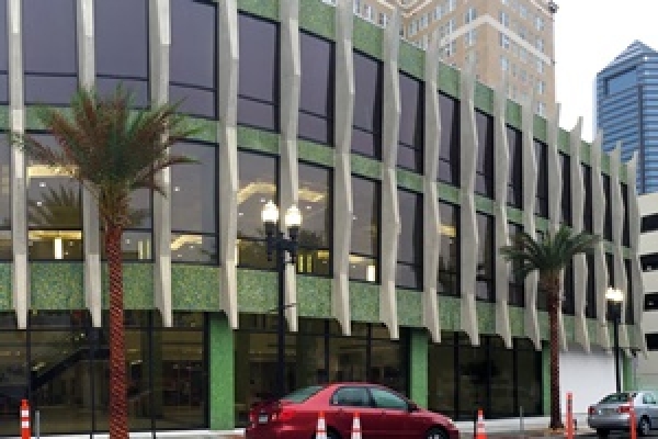 duPont Center Opens in Jacksonville